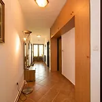 شقة Mia Palit